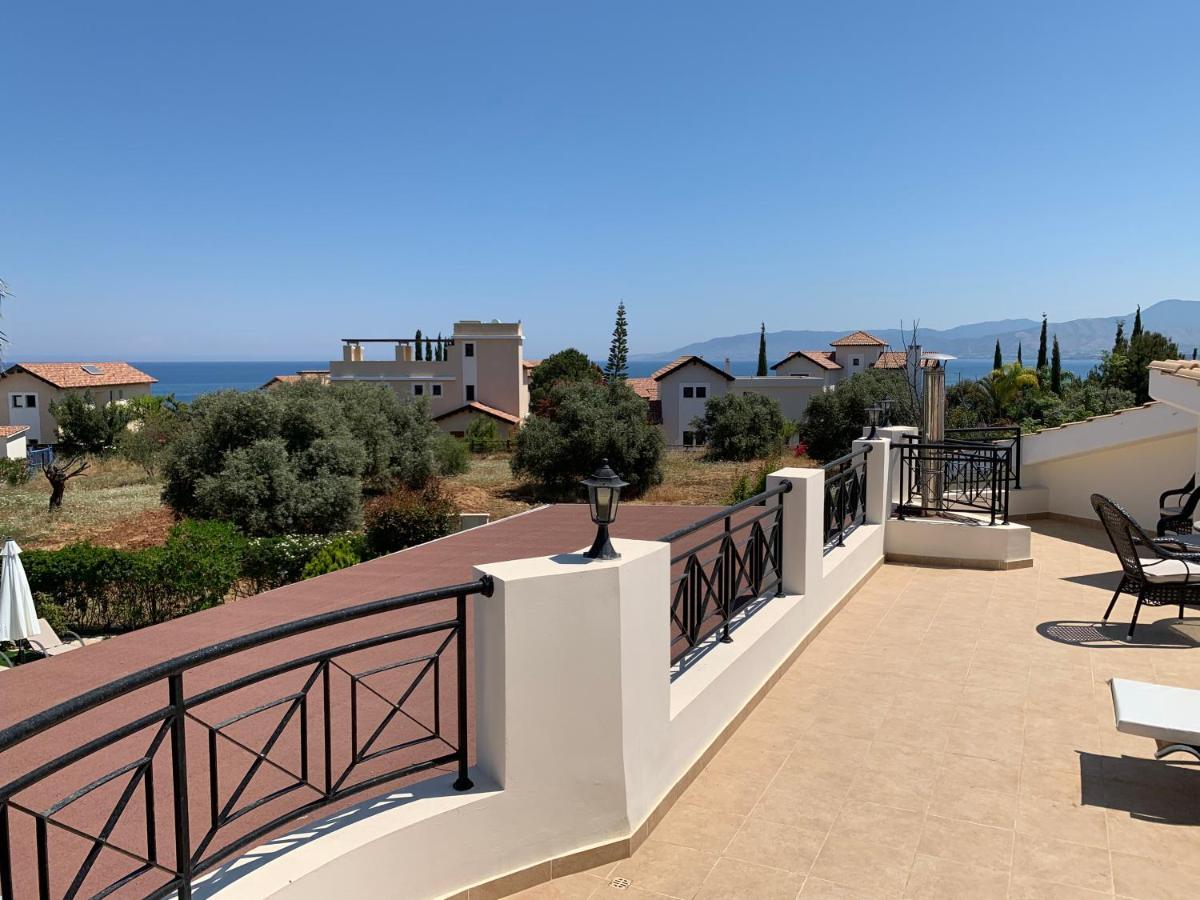 Beach Villa Sofia ネオ・チョリオ エクステリア 写真